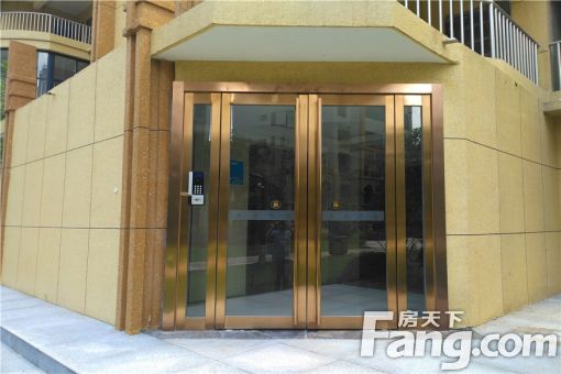 ôä´äׯ԰4ÊÒ2Ìü3ÎÀÄϱ±³¯Ïò1800.00Ôª/Ô³ö×â