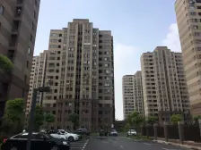 可以上进。才,次新房,小区停车方便,近地。铁,商。场,诚售