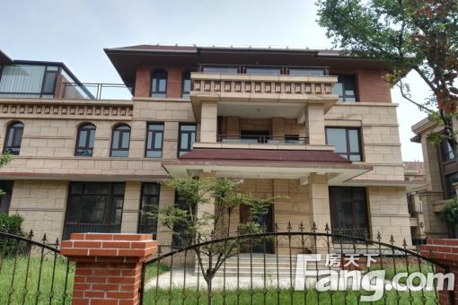 中德福鹏花园别墅1室1厅1卫南朝向900.00元/月出租