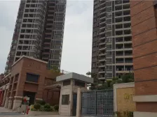 此房南北对流,通透采光好,看房方便