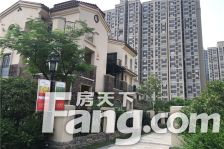 金鹰国际独栋别墅 4层实用大 房东诚心卖