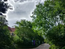 上山间三期联排别墅,带南北花园100平 两个车位