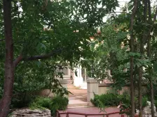 五期半山南,联排别墅,地上三层,前后院180平