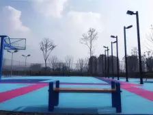 现代装修风格 保持很好 自住装修 随时看房