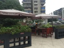 精装两房拎包入住,朝中庭住家安静,业主诚心出售