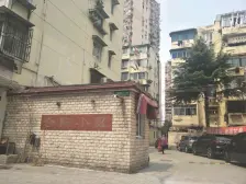 电梯房,双南边套,小区环境好,配套齐全