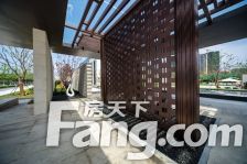 中创南,小区前排,四房户型,精装修,近地铁口