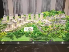 亢龙东郡,南向大两居。毛坯随意装