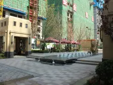 中海广场 胖东来 6室三卫 毛坯