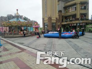 蓝光花满庭三期北区 3室2厅 西北