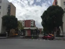 临港新片区 动迁安置房 两室通透 楼梯高楼层