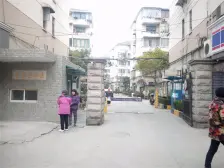 电梯房一房,小区中间位置,高楼层安静且采光好,通风