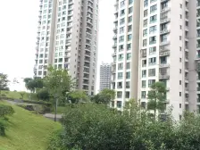 岔路口轻轨站次新小区 世贸广场 优质大4房大阳台 急急