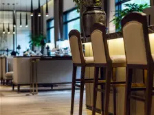 楼层好,采光充足,户型结构好,小高层居住品质高。