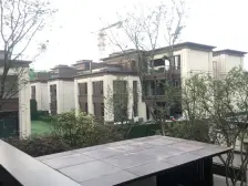 金科品质刚需次新小区 近轻轨近商圈 优质三房急售!