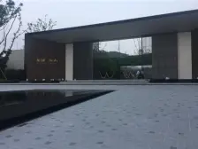 蔡家 龙湖椿山一期一组团三房225万