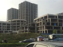 60平带前后双花园洋房 轻轨站楼上 配套完善