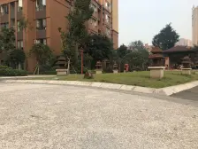 业主住家全新精装三房 可直接拎包入住