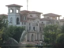 石排毛坯5房朝南位置好诚心出售