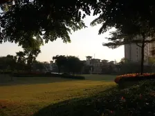 业主诚心出售,户型好,视野宽阔,采光充足