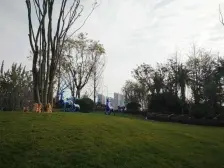 此房源户型方正,采光充足,视野优良,交通便利