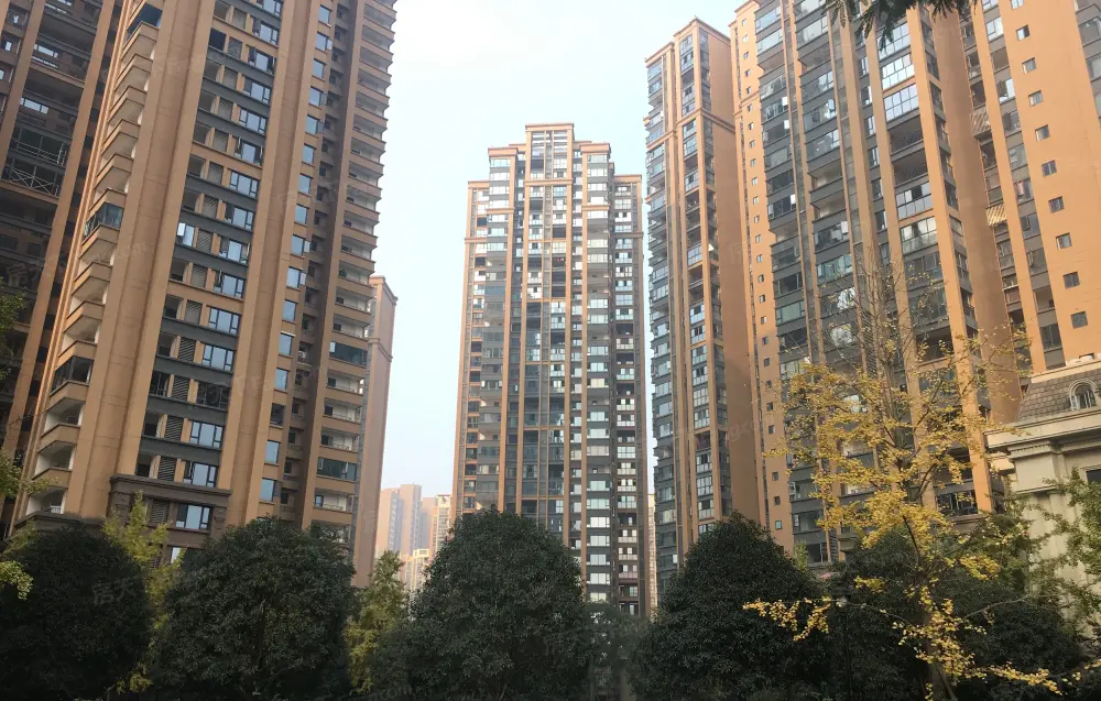 低于市场价总价150万买中海右岸近地铁站清水套二