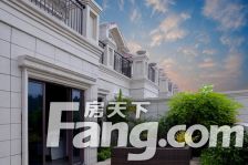 万科东新翡翠松湖 5层大别墅出售 带车位