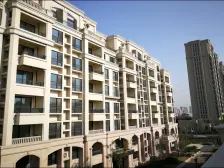 联排别墅,大开间,环境优美,交通便利