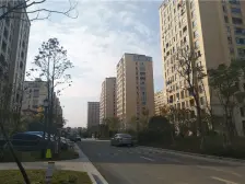 精装修,视野宽阔,配套齐全,装修好,面积大