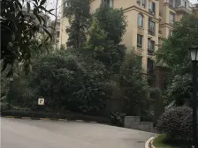 近轻轨出行便利,朝东视野开阔,配套齐全