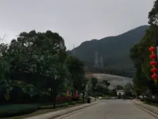 莲花山脚下 莲湖山庄全新装修大双拼别墅 急卖