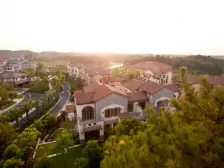 恒大云东海 独栋别墅 大花园 空气清新环境优美