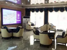 全天太阳,环境优美,爱琴海旁.