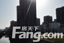 济北好房源,毛坯,随意装修,有车储