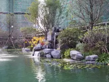 中高层两房,看花园南向,诚心出售,价格可以谈