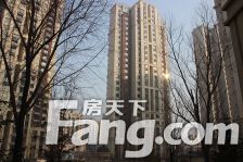 洋房带车位,好楼层,带5平阳台(不是产证面积)