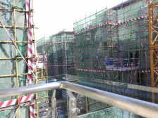 蓝光雍锦王府 南北通透,采光好 装修好,环镜优美 视野好,诚心出售