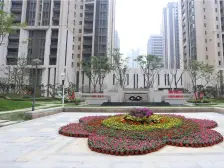 品质小区,地铁口,人车人流,j精装房业主诚心出售