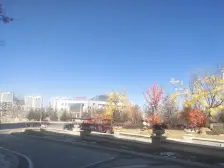 上下三层 楼上露台 五室三卫 光照充足