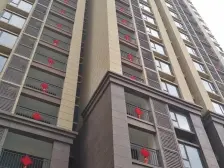 满五唯一,边户三房,集中供暖,中间楼层