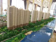 瓦良格叠墅 3,4 ,5层 自带露台自带车库和储藏间