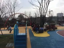 万科天空之城北区(二期) 南北通透,采光好 装修好,环镜优美 周边匹套完善,,出行方便