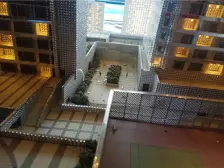 人民路好地段精装修两室南向低价卖房