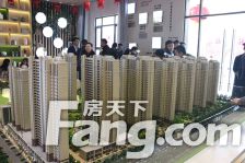 中南鲁商樾府 精装修带地下车位 户型方正 四室两卫