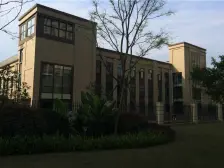 次新小区,精装两房,拎包入住。近地铁站。