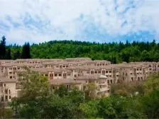 次新纯洋房 人见人爱 中庭楼栋 端头带花园