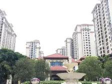 使用面积大。管理费便宜,满五年