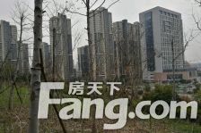 朱方大厦 精装修六室 可办公 价可谈