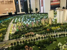 人车分流,人文环境好,小楼就是公园