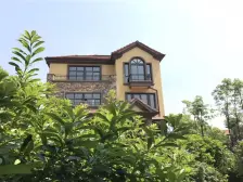 新上房源,精装修别墅,业主诚心出售,看房提前联系。